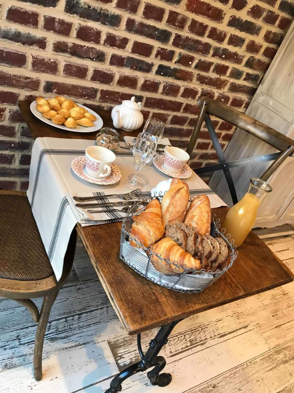 La Parenthese Epicurienne Bed & Breakfast Beauvais Exterior photo
