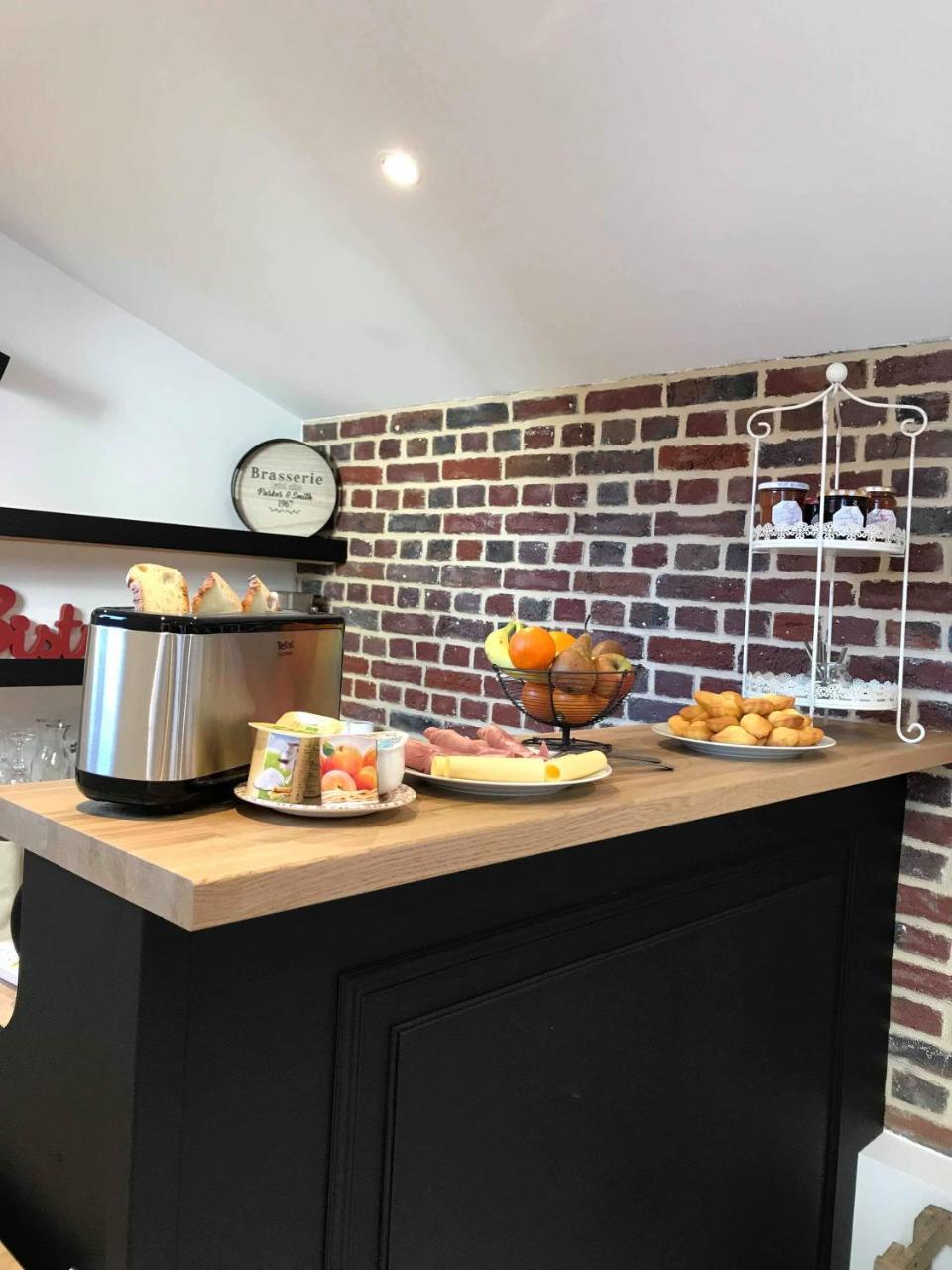 La Parenthese Epicurienne Bed & Breakfast Beauvais Exterior photo